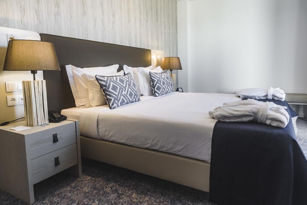 Mh Atlantico Hotell Atouguia Da Baleia Exteriör bild
